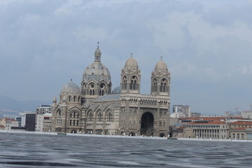 Fototapeta na wymiar Marseille cathédrale la major