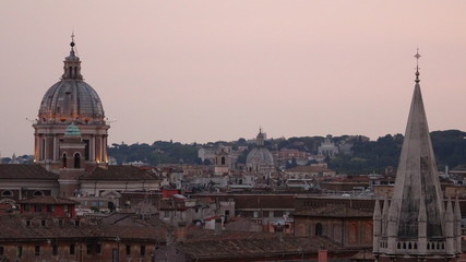 Fototapeta premium Roma panorama con cupola San Carlo al Corso