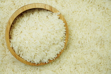 white raw Thai jasmine rice