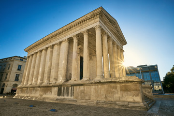 Obraz premium Maison Carrée w Nîmes