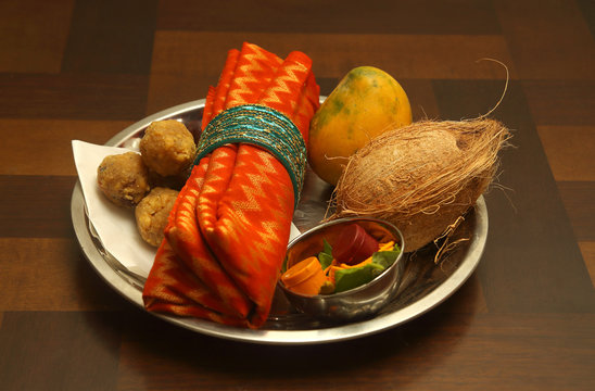 Thamboolam - Gifts for Puja Attendees