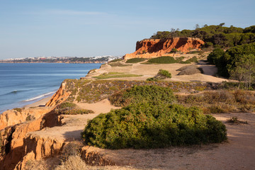 Felsenküste aus Sandstein, Atlantikküste, Algarve, Portugal, Europa