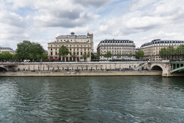 Fototapeta na wymiar Paris, Houses near Seine River