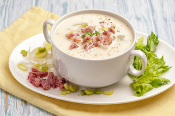 Creamy soup with bacon and vegetables.