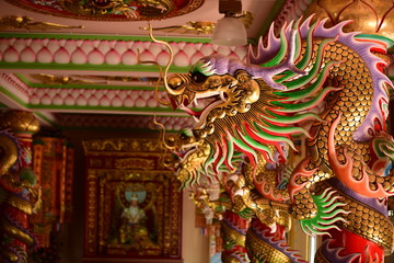 Fototapeta premium Dragon Statue at Chinese temple–