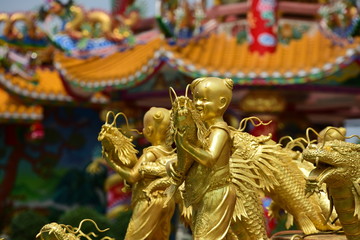 Fototapeta premium Dragon Statue at Chinese temple