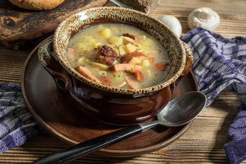 The sour soup made of rye flour.