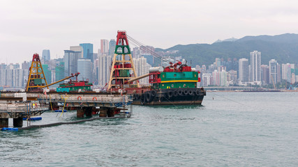 Naklejka premium Crane Barge Hong Kong
