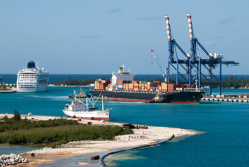 Grand Bahama Island Port Ships