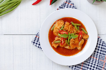 Stir fried chicken and curry paste