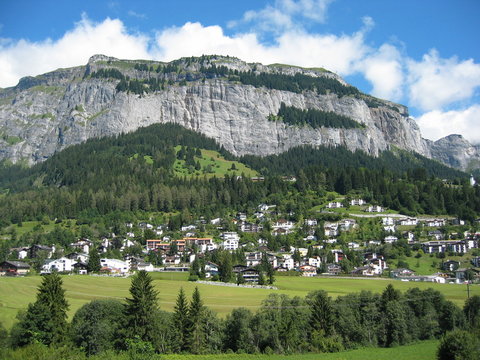 Sicht auf Flimserstein - Flims - Kanton Graub&uuml;nden- Schweiz