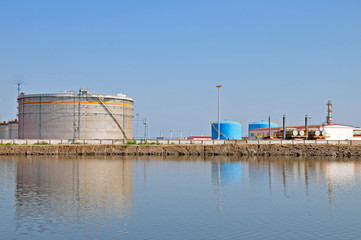 Petroleum chemical plant