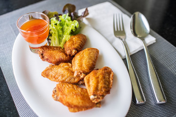 Fried chicken wings