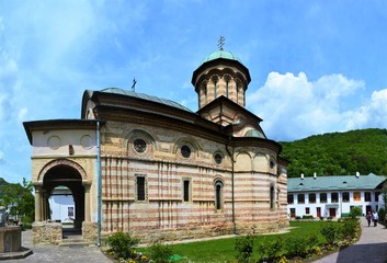 Fototapeta na wymiar the Cozia Monastery in Caciulata resort - Romania 12.May.2019