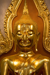 Fototapeta premium Golden's buddha head