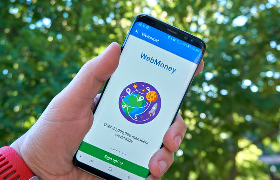 Webmoney mobile app on Samsung s8.