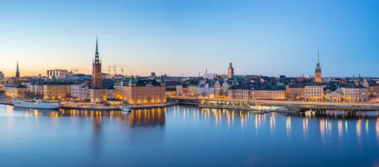 Foto op Canvas Panoramisch uitzicht op de skyline van de oude binnenstad van Stockholm & 39 s nachts in de stad Stockholm, Zweden © orpheus26
