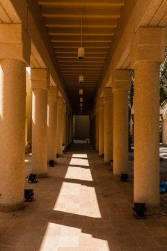 A fragment of the colonnade surrounding the inner formal garden of the King Abdulaziz Foundation for Research and Archives office
