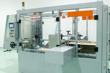 Close up crate forming machine
