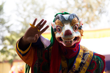 インド、ブッダガヤにあるブータン寺院でのチベット仏教の踊り、マスクダンス