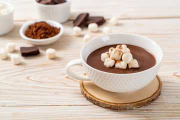 hot chocolate with marshmallows