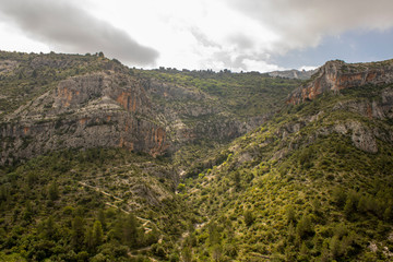 Fototapeta na wymiar 6000 steps route in Laguart Valley, Fleix.
