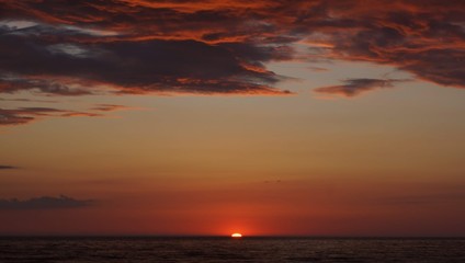 Obraz premium sunset over the sea