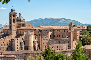 Wandaufkleber Urbino, city and world heritage site in the Marche region, Palazzo Ducale, Italy. © zenzaetr