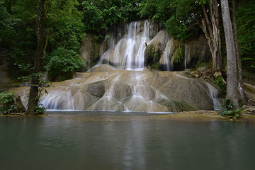Fototapeta na wymiar Limestone waterfall