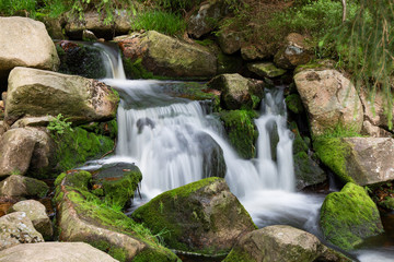 Fototapeta na wymiar Bodewasserfälle im Harz