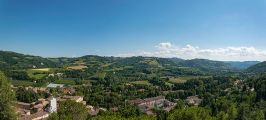 Fototapeta na wymiar View of the italian Appennines near the city of Bologna
