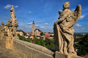 Fototapeta na wymiar Historic bridge with statues