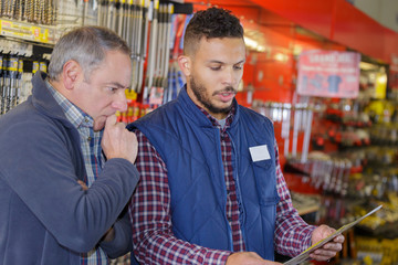 customer listening to a hardware vendor