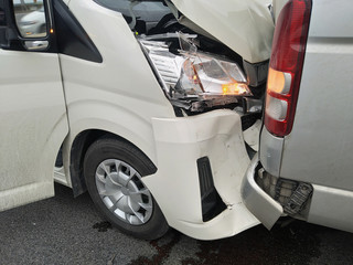 Van accident involving two car on the highway © chaphot