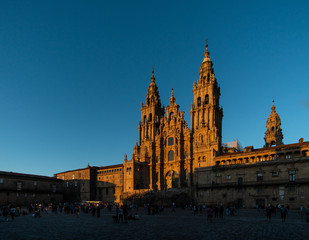 Obraz premium Catedral of Santiago de Compostela and the Obradoiro Square at sunset on a sunny day in August