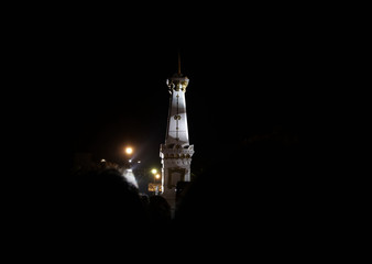 Obraz premium tugu yogyakarta in the nigh carnival in 2019