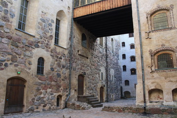 Fototapeta na wymiar Castle courtyard