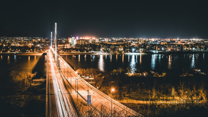 Fototapeta na wymiar night view of the bridge in novi sad