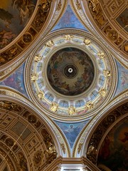 Fototapeta na wymiar rotunda in st.Isaacs Cathedral in Russia