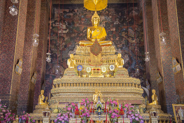 buddhist temple in bangkok thailand
