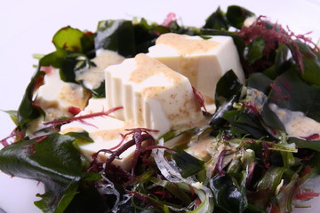 豆腐サラダ
