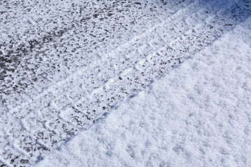 Patterns of winter tires on ice
