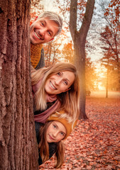 Familie Herbst Laub