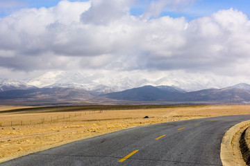 The road on the Tibetan Plateau. Tibet. China