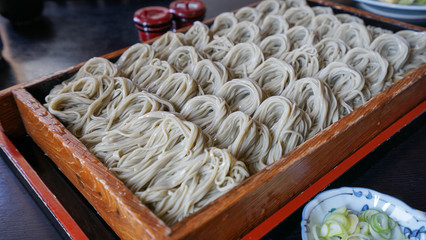 そば処、越後十日町の「へぎ」に盛られたへぎそば