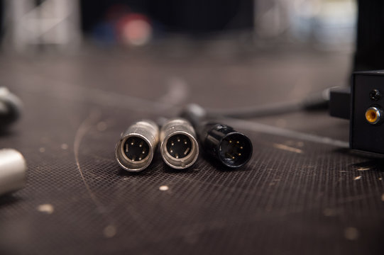 Stage light cable