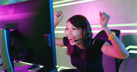 cyber sport gamer win game © ryanking999