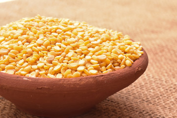 indian pulses in pot