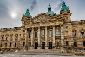 Fototapeta na wymiar Bundesverwaltungsgericht Leipzig im Oktober 2019 Querformat