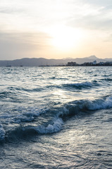 OLAS ATARDECER PLAYA MALLORCA ARENAL